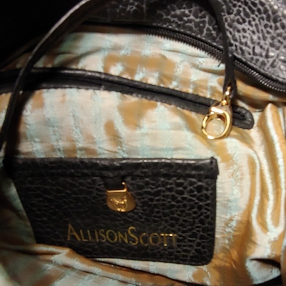 Allison Scott Shoulder Bag - Picture 3 of 4